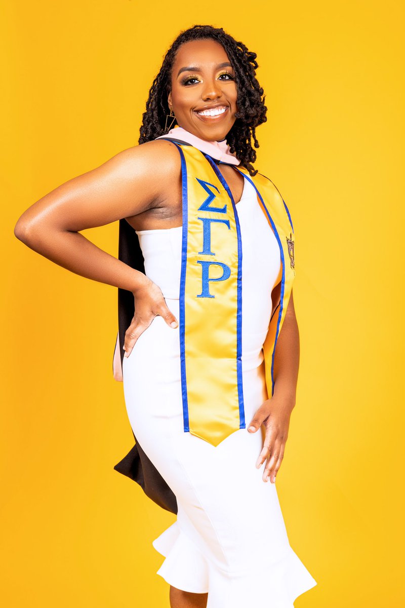 becoming_moore's tweet photo. Graduating from @EmoryRollins - the 4th ranked Masters in Public Health program in the nation- in a week 🥳 So excited and so blessed ✨ #BecomingMoore #DrKurlyKen  #MPH #MDMPH #RollinsSchoolofPublicHealth https://t.co/uHlDFxjX4b