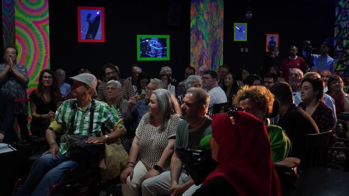 EstefaniaBlanes's tweet photo. 🥰 Aquesta vesprada ha sigut el torn de casa, presentació de la millor candidatura del PV @guanyaralcoi i del millor alcaldable que pot tindre Alcoi.
💪🏾 Molta força a Sergi Rodriguez i tot l’equip.
Per l’Alcoi que mereixem #hemdeguanyar https://t.co/cAzUL5yMFt