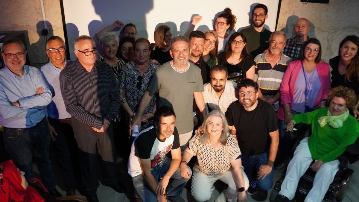 EstefaniaBlanes's tweet photo. 🥰 Aquesta vesprada ha sigut el torn de casa, presentació de la millor candidatura del PV @guanyaralcoi i del millor alcaldable que pot tindre Alcoi.
💪🏾 Molta força a Sergi Rodriguez i tot l’equip.
Per l’Alcoi que mereixem #hemdeguanyar https://t.co/cAzUL5yMFt