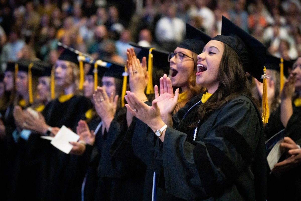 PhillyGVPres's tweet photo. What a beautiful end to the Winter 2023 Commencement season as we honored @CLAScomm graduates for all their years of hard work this afternoon! You join a special group of alumni who are proud to be Lakers for life. #gvgrad https://t.co/TFN1t6D7Vr