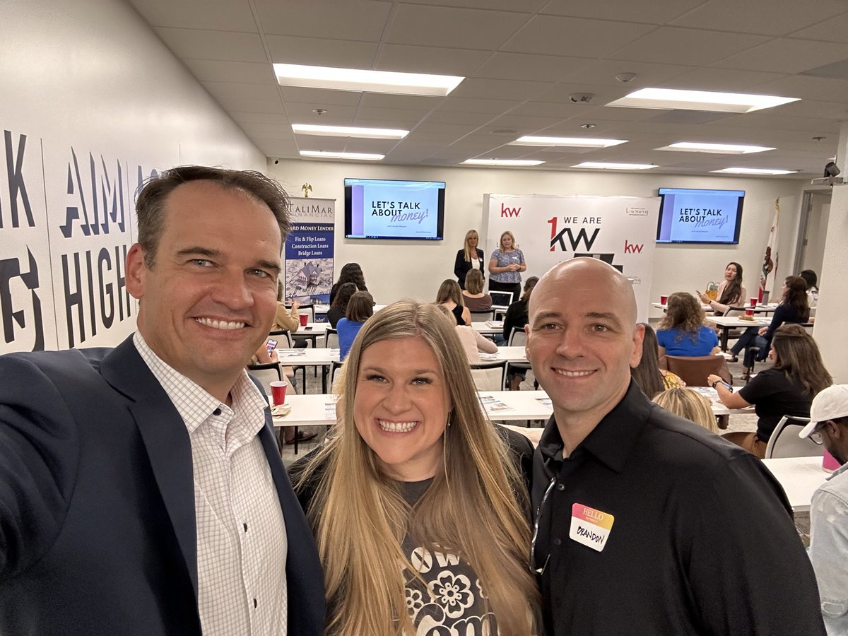 bvandenberg's tweet photo. @TaliMarFin was the proud sponsor of the @InvestHERco monthly event. We were especially excited to be hosting author @_sarahweaver 🔥👊 https://t.co/bdgipBD1sB