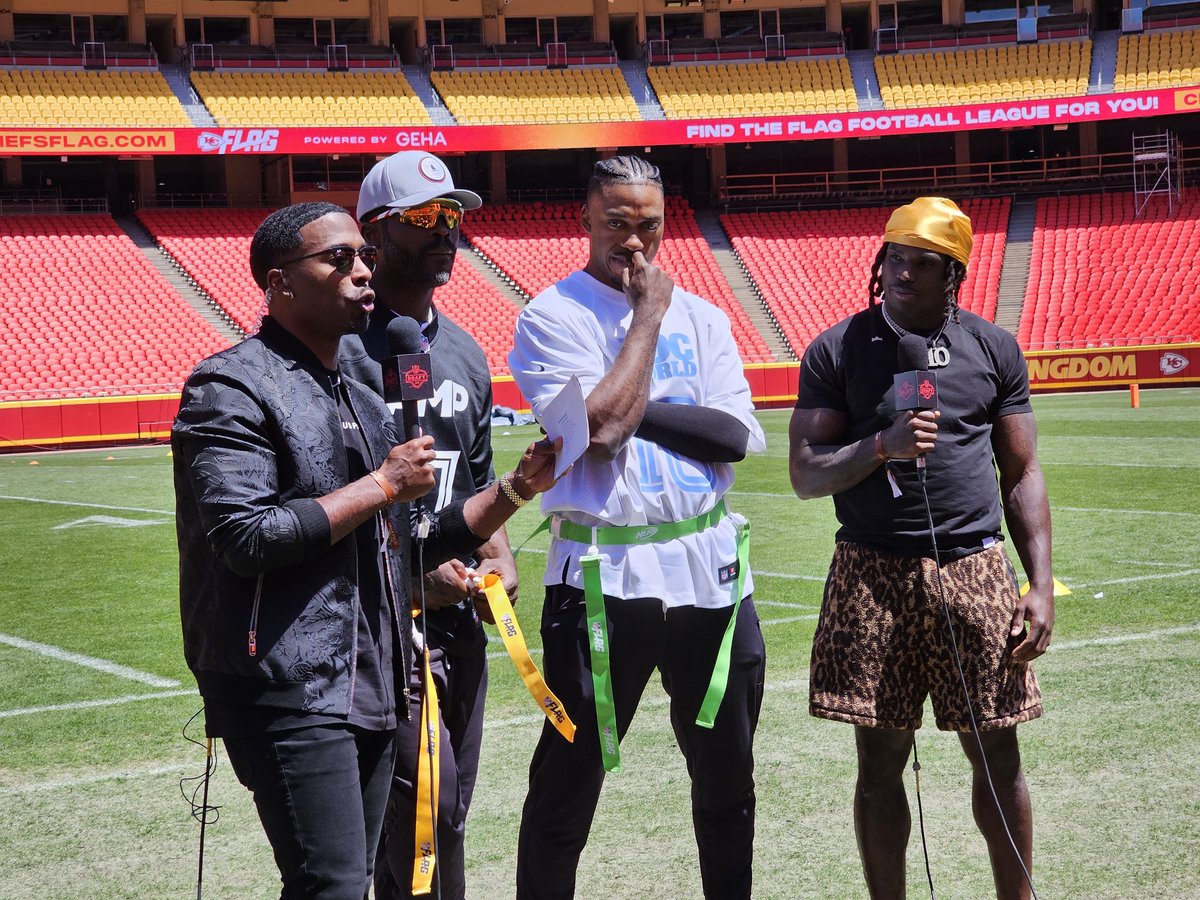 Got to watch RG3 and Michael Vick play QB in a flag football game at Arrowhead with two teams of content creators. Tyreek Hill was on play-by-play. The stars were out for #NFLDraft week.