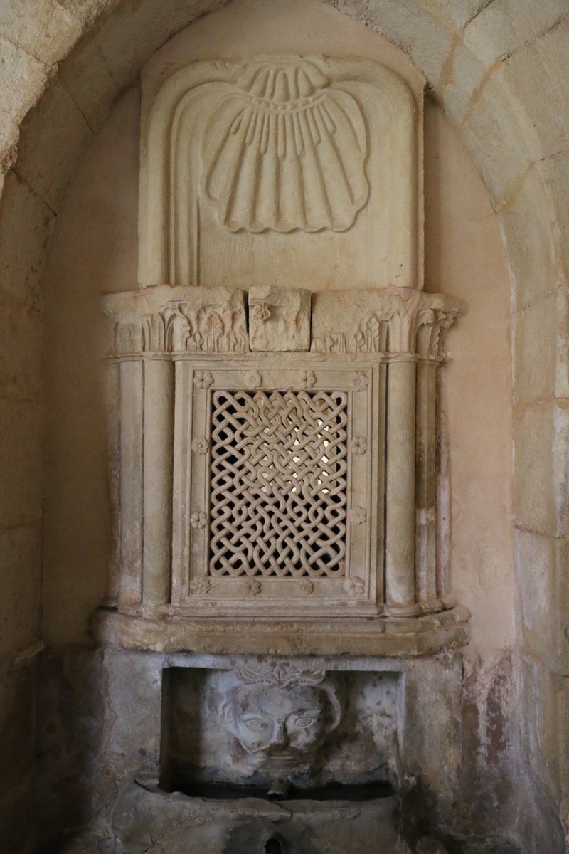 eborrajeros's tweet photo. Segunda parada: San Andrés del Arroyo, s.XII. Santibáñez de Ecla. Una pequeña comunidad de monjas bernardas, adelantan el Cielo, en esta Jerusalén Celestial que es el maravilloso claustro andresino. Císter. https://t.co/qSe1Z05oZc