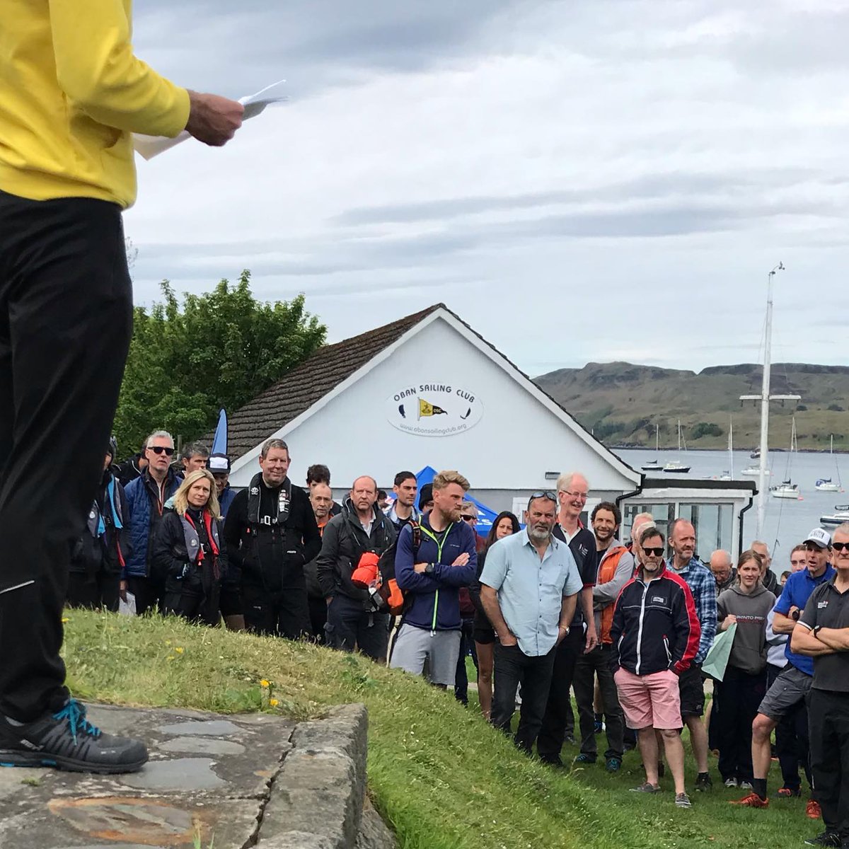 SIPeaksRace's tweet photo. You have ten minutes to get down to the Sailing Club for the #sipr23 race briefing. Run SIPRees, run! https://t.co/eOJjrXFH4c