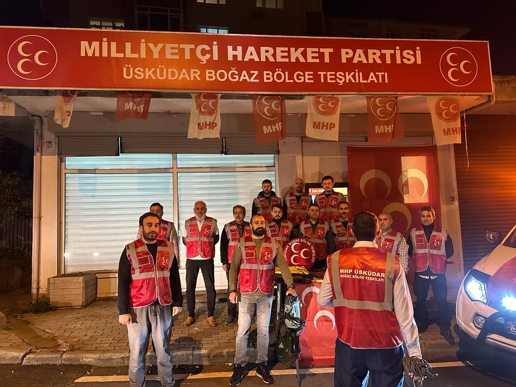 sedathun's tweet photo. 6 Şubat 2023 tarihinde gerçekleşen deprem felaketinden sonra MHP Üsküdar İlçe Başkanlığı olarak muhtemel bir depreme hazırlık çalışmaları kapsamında
 Boğaz Bölge Teşkilatımız  bütün alet ve edevatlarıyla hazırlanmaktadır
@MHP_Bilgi  
@sertel_selim 
@hakanaslan1968 
@NaimOzcetekin https://t.co/FN8J2XGnTE