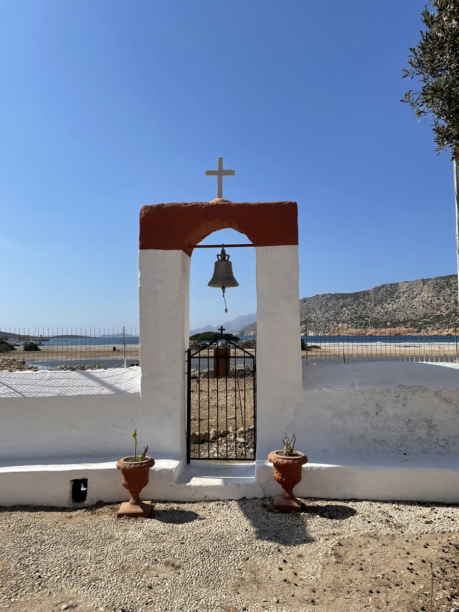 BeyondBex's tweet image. Deserted Alimia Island, in the #Aegean between #Rhodes and #Halki. 
Just goats 🐐, crumbling buildings and one man who looks after the church #solitudelife 
Look out for a suggested experience of it in the new @lonelyplanet #Greece guide, released in June’23