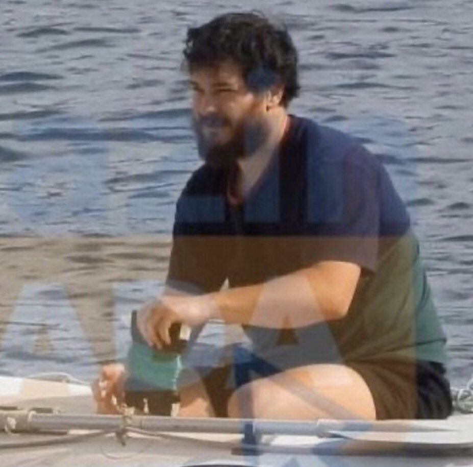 hayat enerjisi yok, yaşama sevinci yok, spor yok, aşk yok tam olarak şöyle bi çöküşteyim aq