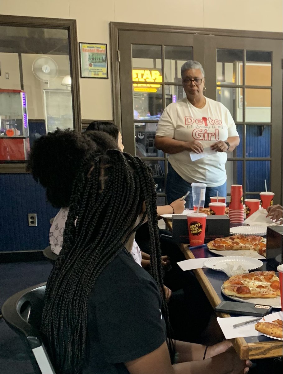 DSTBakersfield's tweet image. We hosted a successful Delta GEMS workshop! Today’s session was titled “Financial Literacy and You”. Special thanks to Carrie for facilitating. Thank you Rusty’s Pizza, all the volunteers and participants for your contributions. Our next workshop is May 27th. #DeltaGEMS