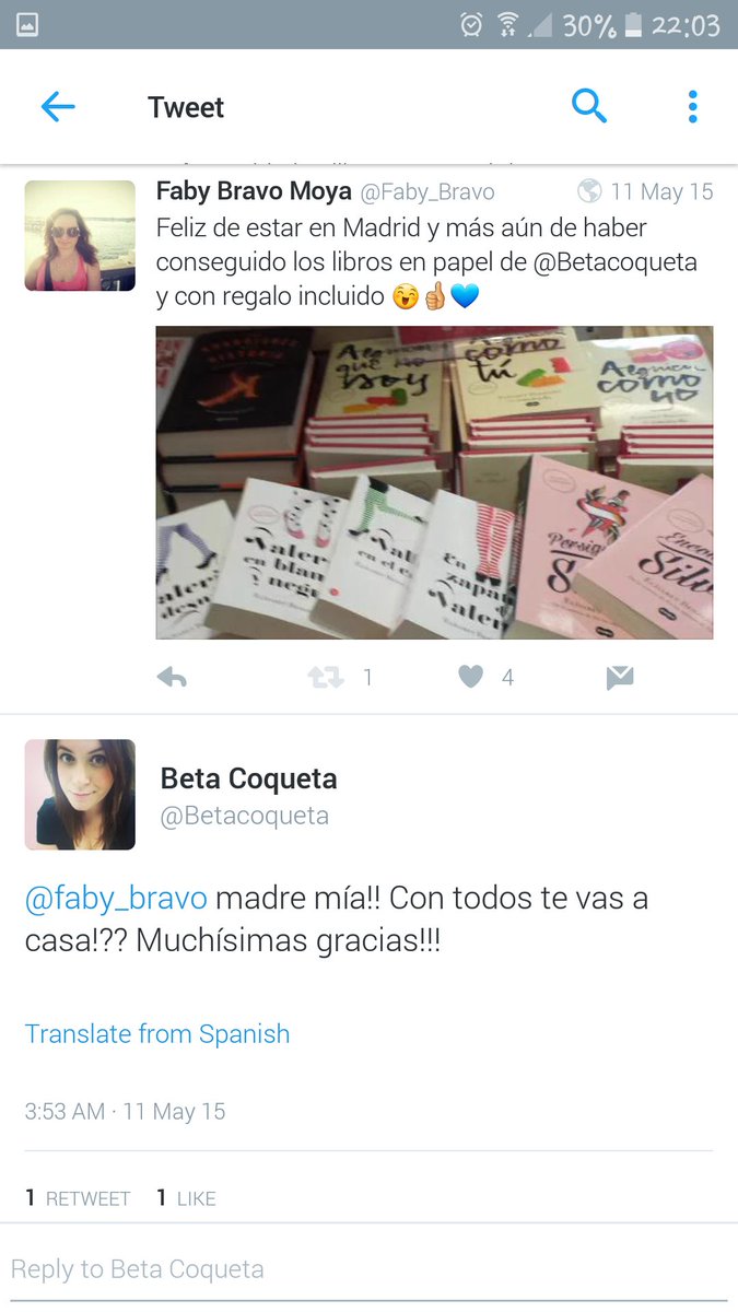 Hola <a href="/Betacoqueta/">Beta Coqueta</a> 
No puedo creer que vayas a estar en Chile la próxima semana y recién me entero 🤦‍♀️ 
Tengo todos tus 📚! Los primeros los traje directo de Madrid, te envié un twit también esa vez 😍
Solo desearte lo mejor y que todo resulte maravilloso en tu estadía acá 🫰🏻