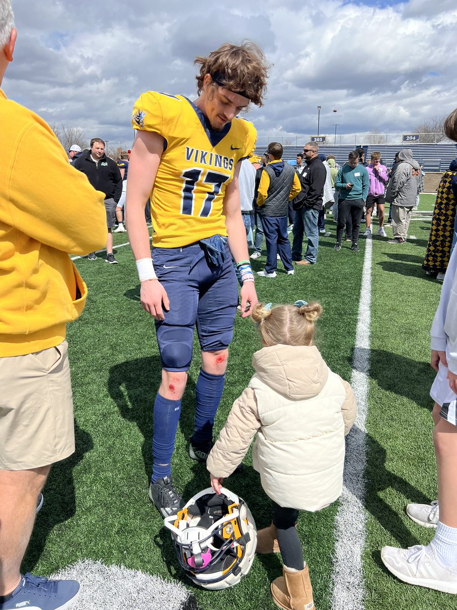 IsaacStruck's tweet photo. Spring Game✔️

Cheering on Uncle Manny https://t.co/j8ZnXvowtE