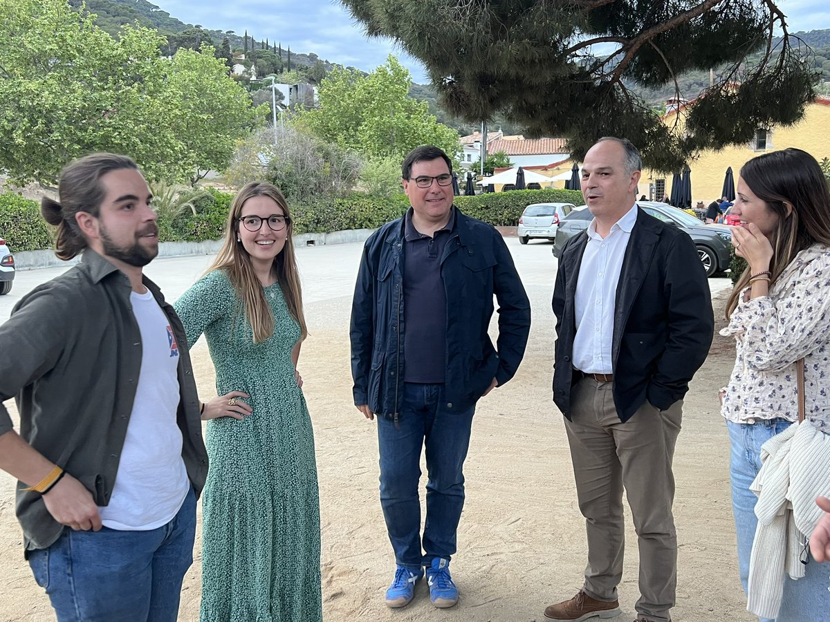 📸 El SG <a href="/jorditurull/">Jordi Turull i Negre</a> participa en l'Acte Jove que organitza la <a href="/JNCatalunya/">Joventut Nacionalista de Catalunya</a> a Cabrera de Mar.

🗣 Hi han parlat els candidats joves de <a href="/JuntsXCat/">Junts per Catalunya🎗</a> a les municipals: <a href="/Oscar_CdM/">Òscar Fernàndez 🎗</a>, <a href="/didacsantviap/">Dídac Santisteban Viaplana</a>, @Ramon_Figue, <a href="/GilVilarrasaMas/">Gil Vilarrasa i Mas</a>, <a href="/Jean_Abella/">Jeannine Abella</a> i <a href="/Gerard_Valverde/">Gerard</a>.

#MunicipalsJunts