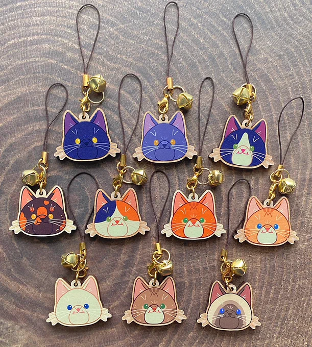 kitty cat wooden charms! with a lil bell on every one hehe 