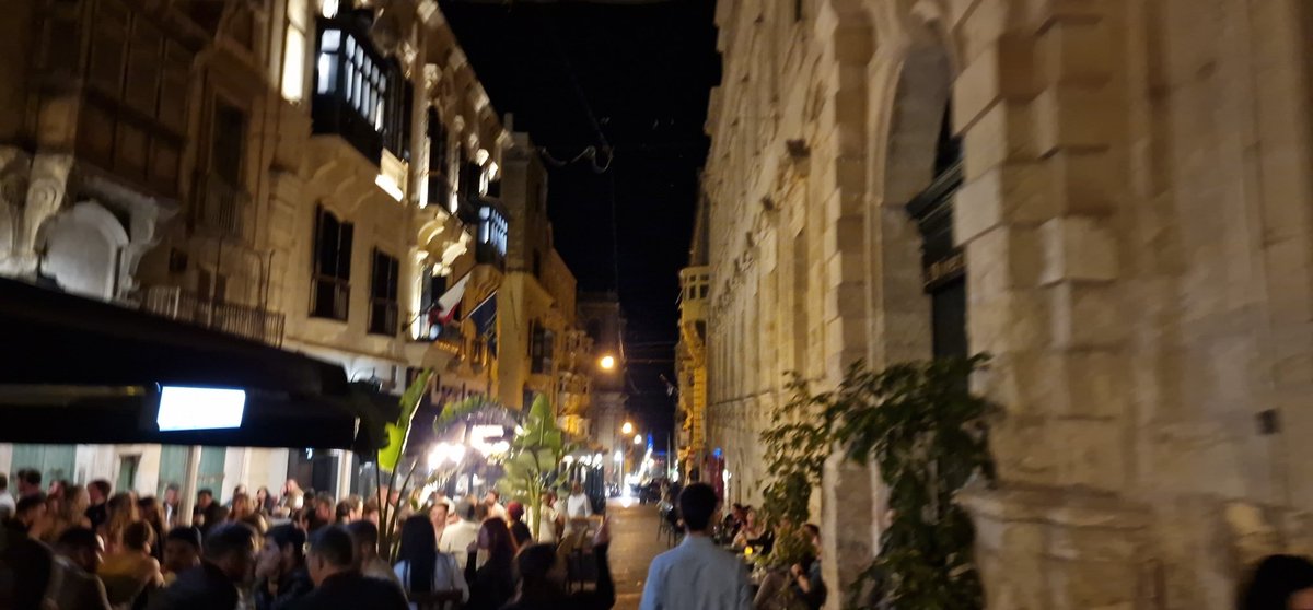 AndrewDD17's tweet photo. Valetta during the night it's just another kind of town. #ErasmusPlus #Erasmus23 #Erasmus @angela_pearson @carrietwidale @forrestleigh https://t.co/dgysmXZqr1
