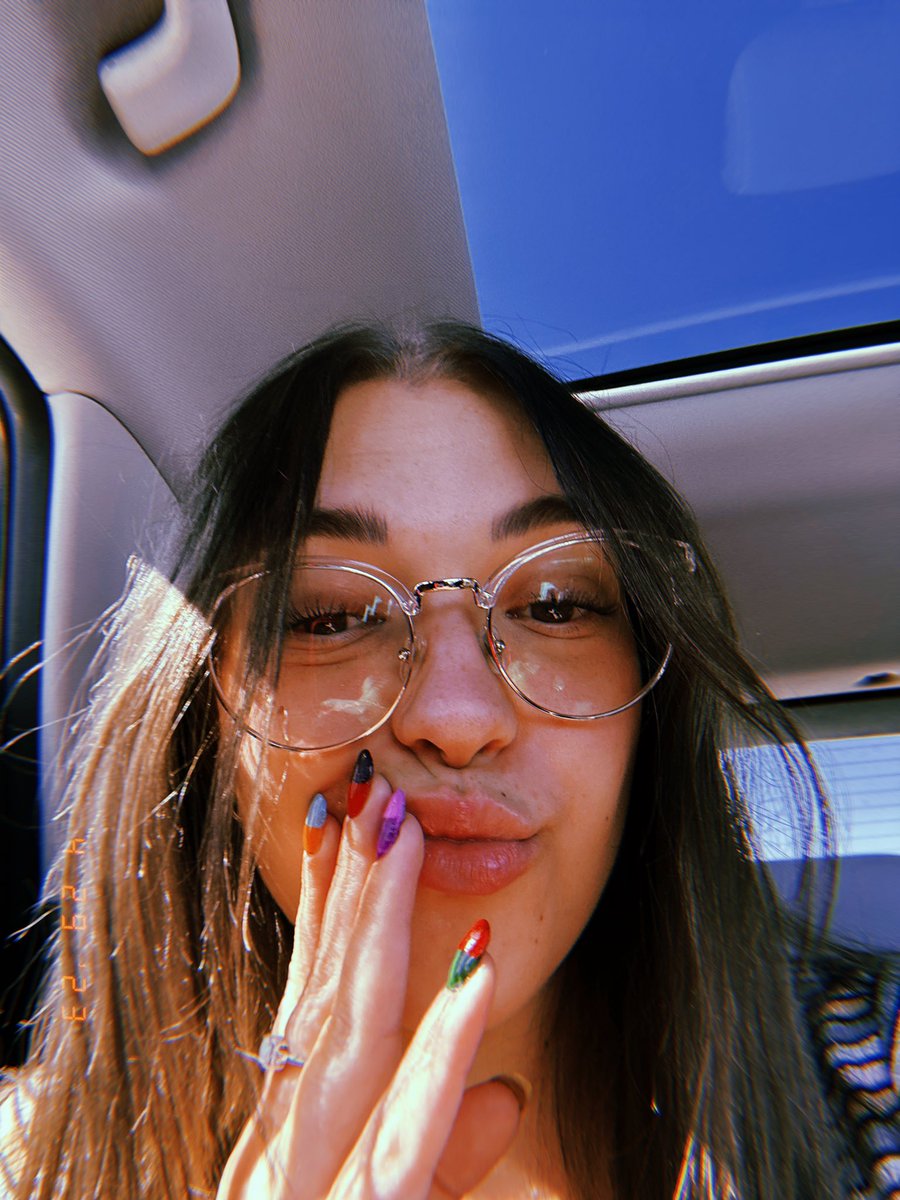 aspyn_jadee's tweet photo. 💅🏼💅🏼 https://t.co/m2KODruz29