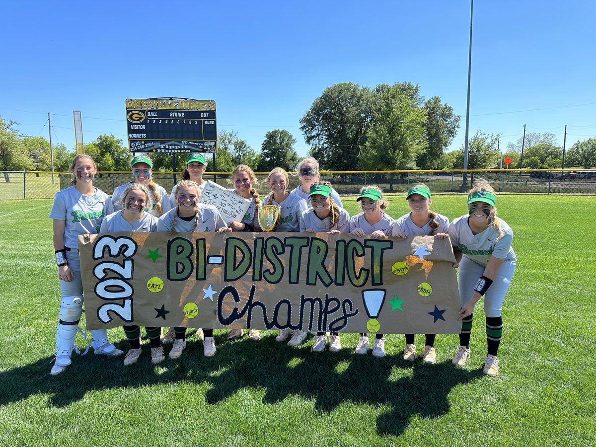 burnet_softball's tweet photo. Lady Dawgs are Bi-District Champs for the first time in 8 years! 🏆
POG- Kyleigh Mott with a 💣 and coming in to close the game in the circle
#BDM #5US #ATL #TRUST https://t.co/TERBzPnt8E