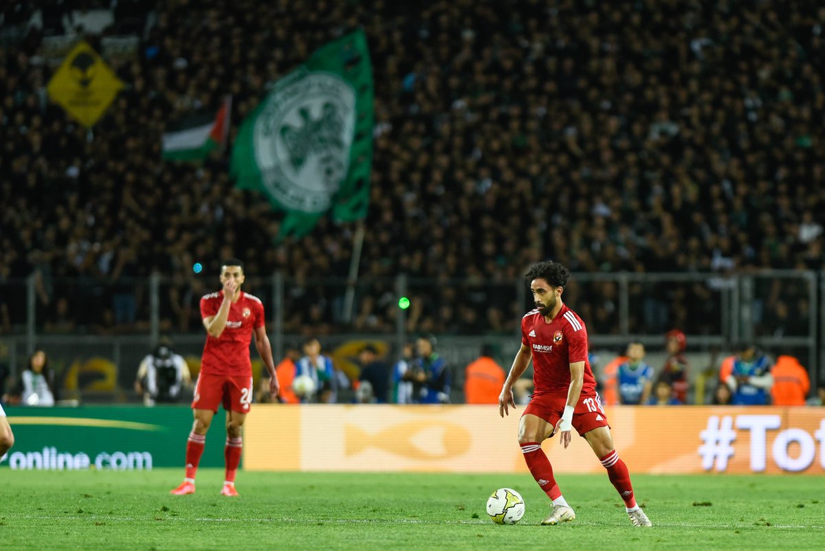AlAhly's tweet photo. 🔴| الأهلي إلى نصف نهائي دوري الأبطال للمرة الرابعة على التوالي.. والتاسعة عشر في تاريخه.. بعد الفوز على الرجاء المغربي بنتيجة 2-0 في مجموع مواجهتي الذهاب والعودة🦅🔝👌
#يلا_يا_أهلي
#افريقيا_يا_اهلى https://t.co/lp5r4gxDwn