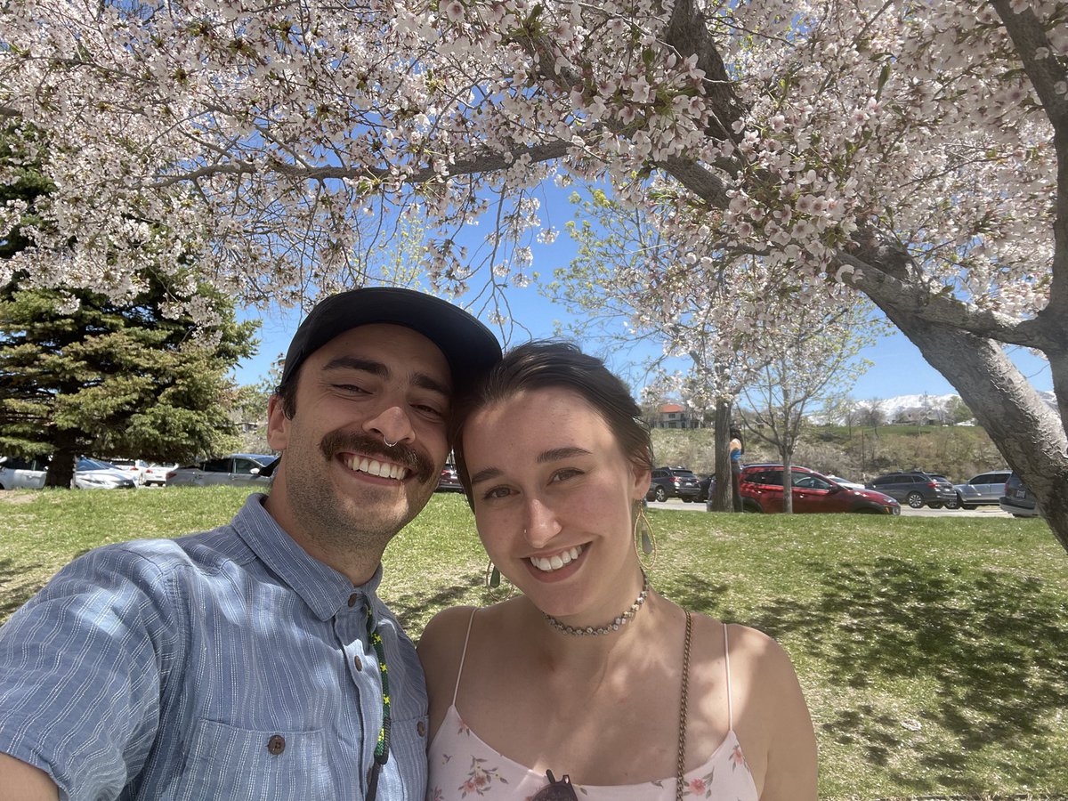jeezalli's tweet photo. LOOK AT US HES SO CUTE 🤩 he told me to look cute for a surprise and took me to the cherry blossom tunnel 🥹🫶🏻 https://t.co/X35q2lYi45