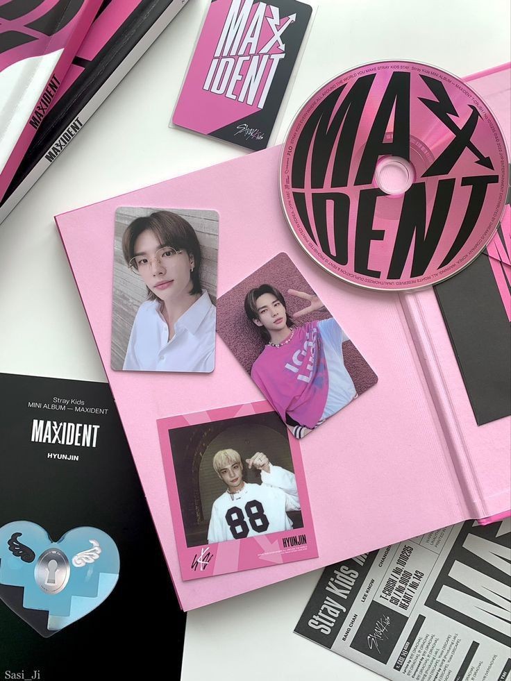 xiaobshop's tweet photo. ⭐ 𝗦𝗢𝗥𝗧𝗘𝗜𝗢 ⭐

PRÊMIO: 1 PHOTOCARD REGULAR
Resultado: 06/05 (sábado) às 18h

💖 REGRAS:
— Siga @xiaobshop
— RT &amp; fav no tweet
— Reply com foto do pc regular desejado + marque 1 @

*Apenas 1 comentário por conta
GANHADOR SERÁ MARCADO E TERÁ 24HRS PRA REIVINDICAR

Boa sorte! https://t.co/I5t3OzlDHF