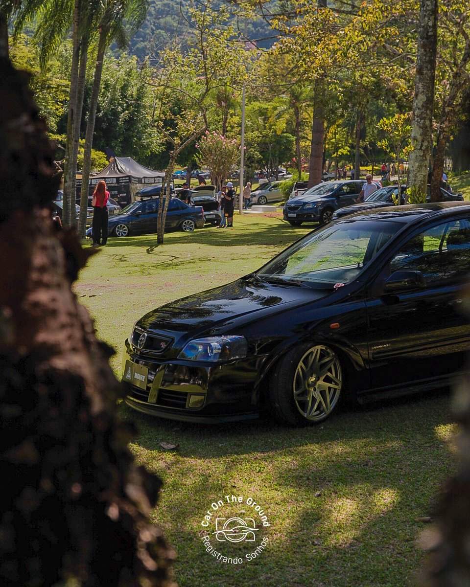 CarOnTheGround's tweet photo. Chevytrip. 

#car #cars #carro #carros #carrobaixoclub_lowfamilly #carrobaixoclub... https://t.co/VS3m6B2RSi https://t.co/evMg68FkV2