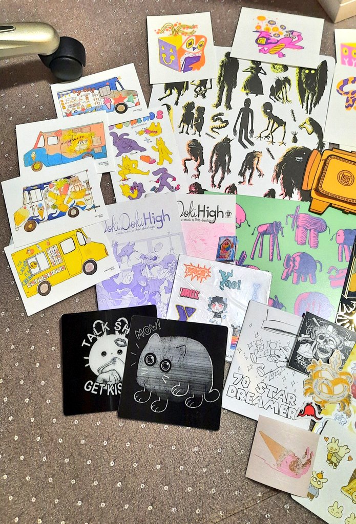 le_onionboi's tweet photo. tcaf haul 2023! #TCAF2023 #tcafhaul
some rly rly good stuff here! i ended up buying so many stickersssss https://t.co/cRDAR0ri0H