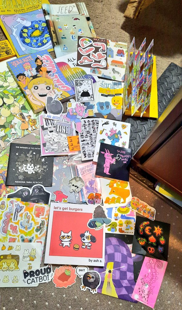 le_onionboi's tweet photo. tcaf haul 2023! #TCAF2023 #tcafhaul
some rly rly good stuff here! i ended up buying so many stickersssss https://t.co/cRDAR0ri0H