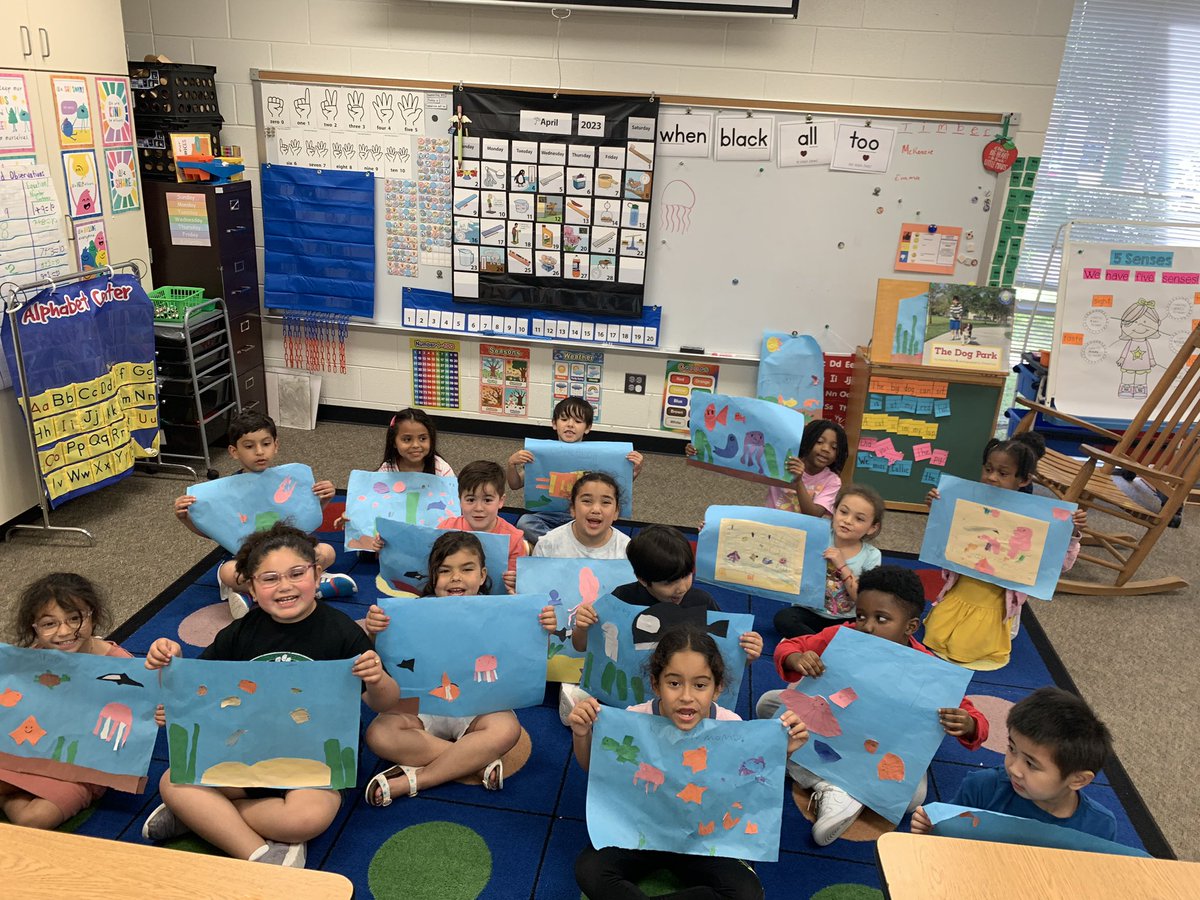 This week was all about researching their favorite ocean animal. They had so much fun all week and worked hard. On Friday we got to present our learning and project to our 3rd grade reading buddies. <a href="/HumbleISD/">Humble ISD</a> <a href="/HumbleISD_TE/">Timbers Elementary</a> <a href="/Humble_ElemELA/">Humble ISD Elementary ELA</a> <a href="/MrsOdell_TE/">Johanna Odell</a>