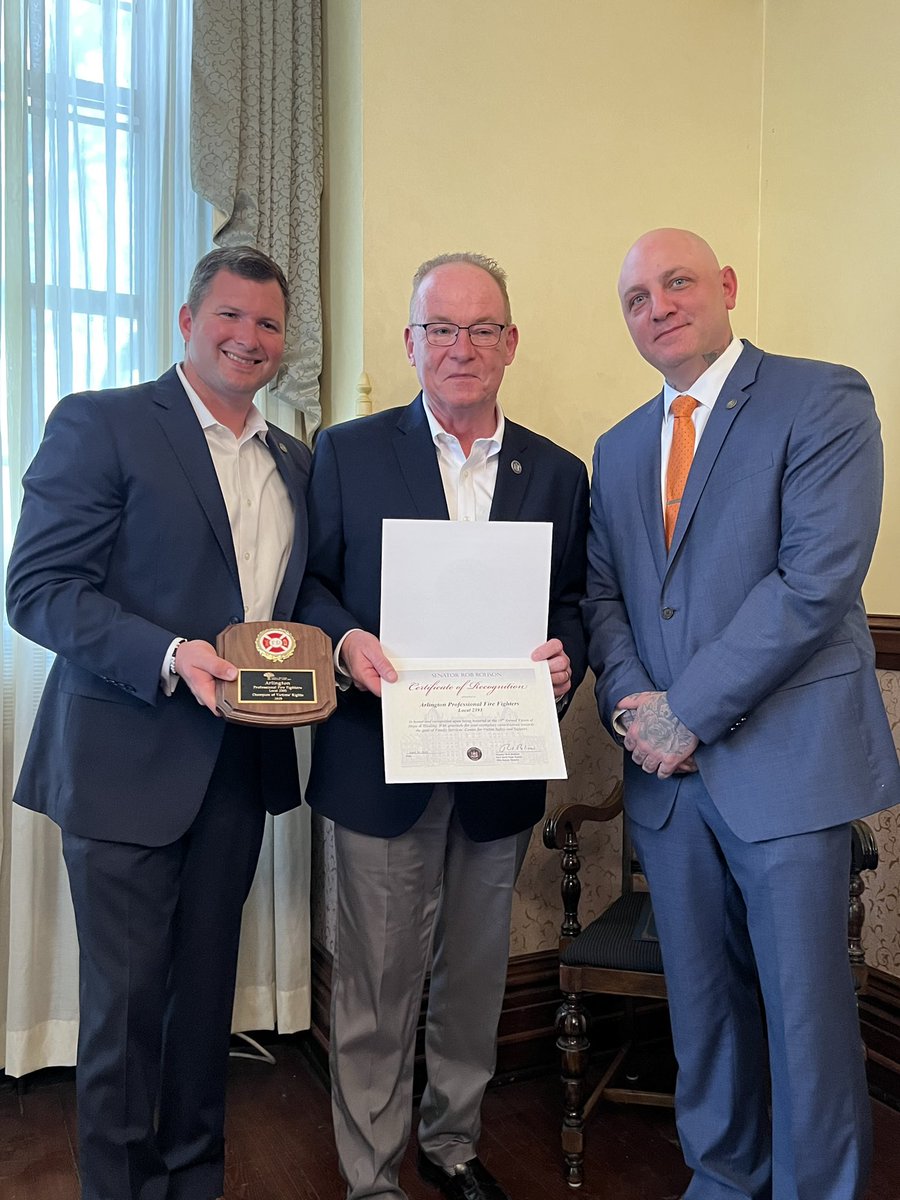 IAFFLocal2393's tweet photo. Local 2393 would like to thank @FSI411 for recognizing our efforts in being a Champion of Victim Rights. We are both humbled and honored to receive this award. https://t.co/ALc6lWUX3S