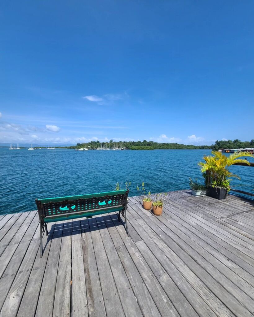 ruggedpassport's tweet photo. A few more photos on the water cruising around Bocas del Toro, Panama https://t.co/KB70HFpvf1 https://t.co/k34PdGuOiM