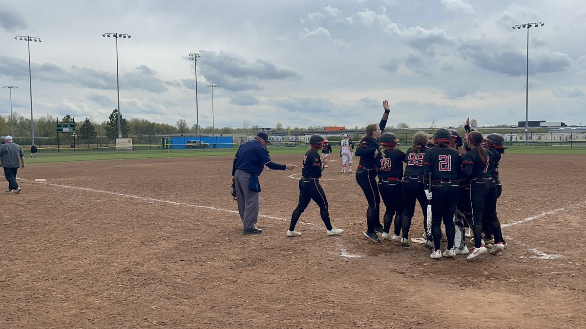 Amy Reaser tweet media