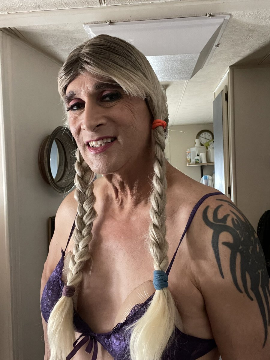 in_desiree's tweet photo. BNWO I’m ready for full feminization #sissyfaggotblainegray https://t.co/EF3jn34RJr