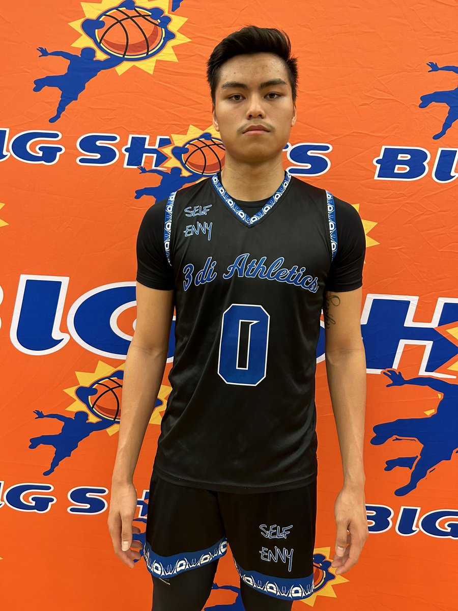 BigShotsGlobal's tweet photo. #BIGSHOTS #MBJamLive

17U Gold

3DI Athletics- 76
Johnathan Pang 39
Denis Tamnou 13

NC Jets- 56
Isaiah White 14
Anderson Skelton 11 https://t.co/9KxhazKdKx