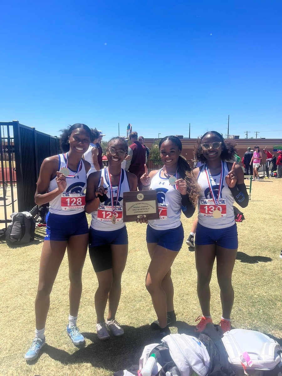 🚨 STATE BOUND 🚨

Girls 4x100m Relay
🥇 REGIONAL CHAMPS
⏱️ 46.40
👟 London Tucker
👟 Micah Tucker
👟 Kennedy Mosley 
👟 Kyla Ferguson