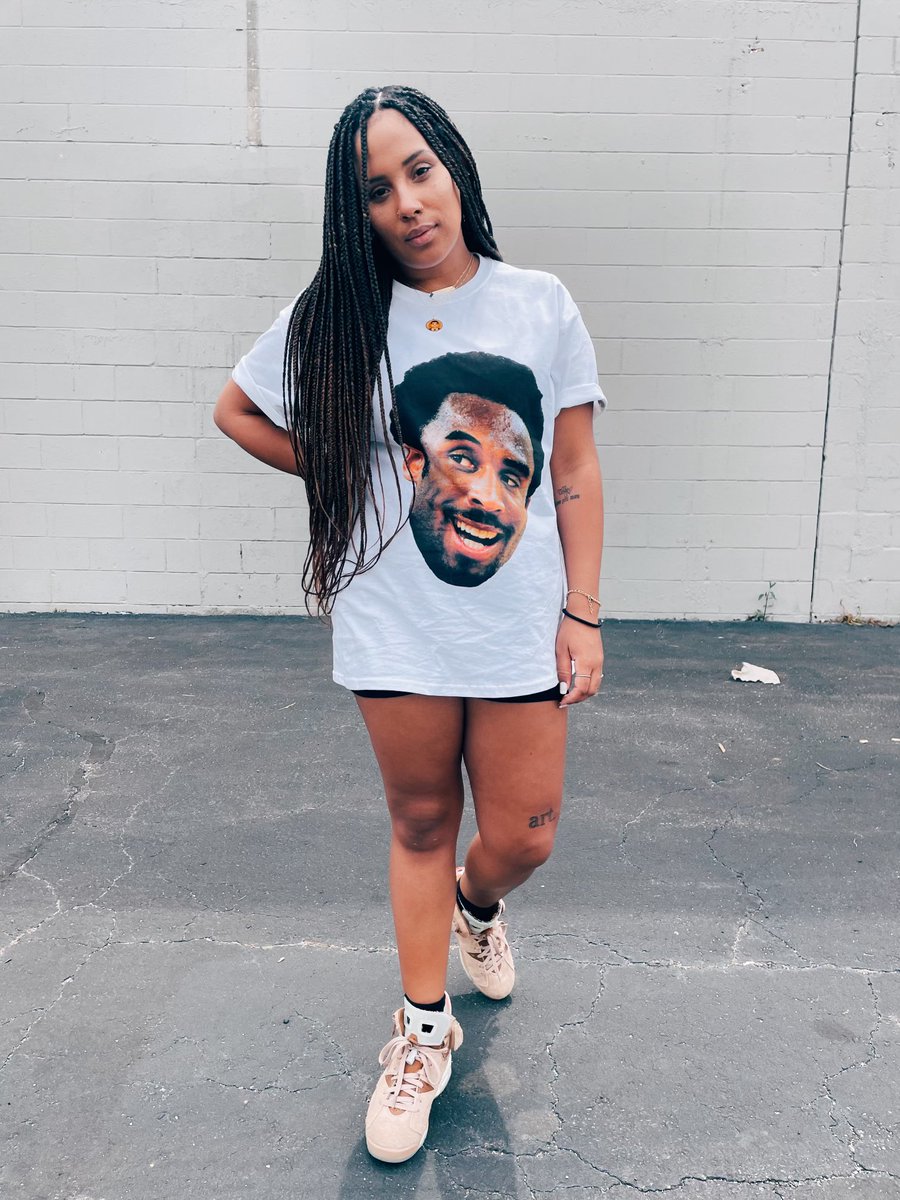 wwHalloffame's tweet photo. ALL NBA TEES WILL BE $10 OFF AT CHECKOUT 🏀

SHOP: https://t.co/Vm9IqmhLzC

LIMITED RELEASE 🔥

#nba #NBAPlayOff #NBAPlayoffs #streetwear #fashion #clothing #sports #KobeBryant #LeBronJames #celtics #lakers #heat #jimmybutler #tatum #76ers #knicks #gsw #kings #basketball https://t.co/L2WDp5kesu