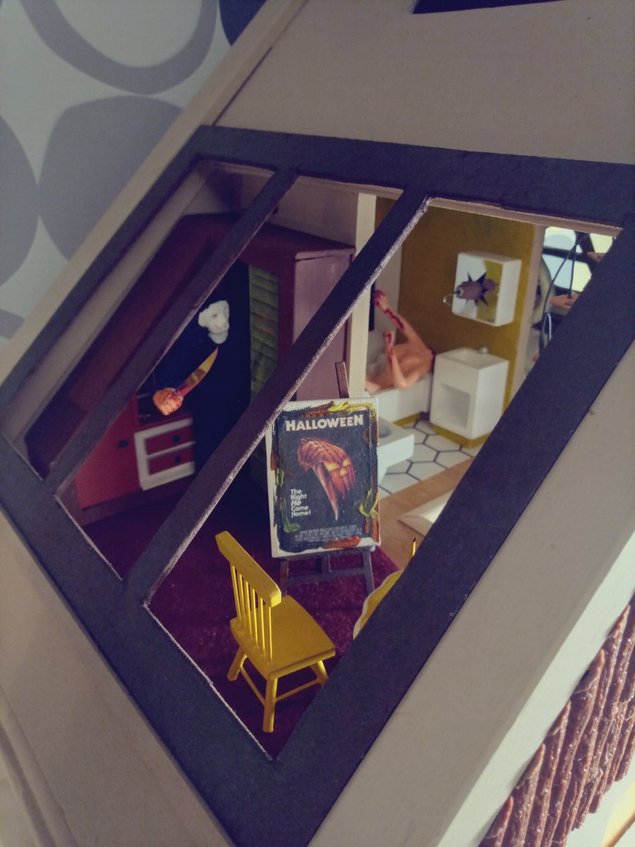 lostmartyn's tweet photo. Laurie Strode's bedroom in my #horror #dolls house...
#Halloween #michaelmyers
#HorrorFamily #HorrorFam #modelling #crafts #HorrorCommunity #HorrorMovies @jamieleecurtis @CarpenterMovies https://t.co/O4Fg19La6m