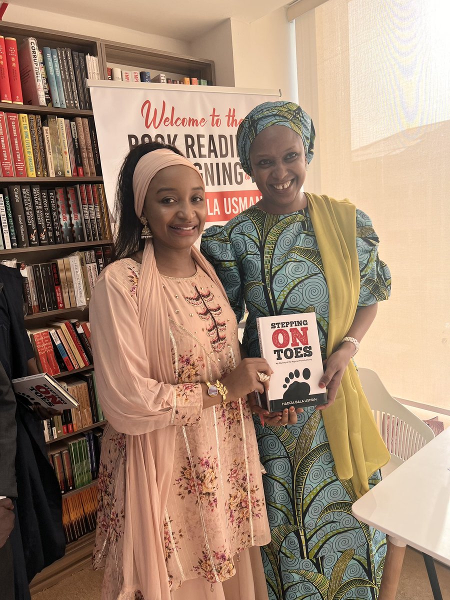 Rahma_sadau's tweet photo. Earlier today at the “Book Reading & Signing” of “Stepping on toes” by my most favorite person Anty Hadiza Bala Usman. @hadizabalausman It was a beautiful & insightful read. 📖
Thank you so much for been such a great inspiration to many like me. ♥️
#SteppingOnToes https://t.co/QVhcllUEBN