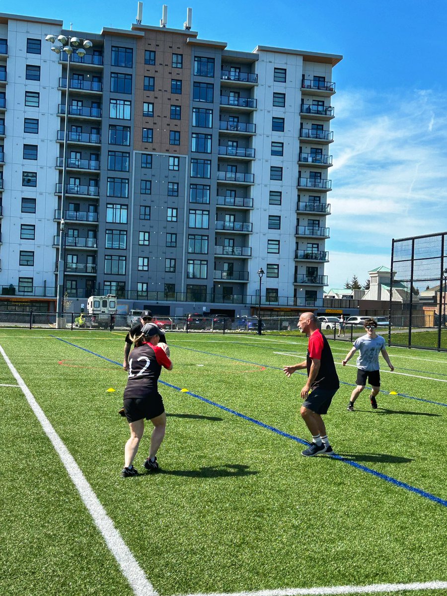 #PlayCampbellRiver Try it Days are today and tomorrow. Swing by Robron Park today and try Soccer with Campbell River Youth Soccer, Pickle Ball, Rugby with <a href="/CRAArugby/">CampbellRiverRugby</a> and more! Today until 5 pm. Full activity list on our website. - Jake #CampbellRiverBC #RobronPark #Sports