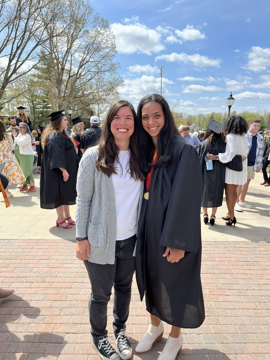 SportsmedSc's tweet photo. Congratulations Jessica on graduating! Jessica was one of our Athletic Training UGAs for the 2022-2023 school year. She is now off to pursue a Masters Degree in Athletic Training at North Central College. We know you will do great things Jessica! ♥️💛🐘 https://t.co/5GxoqtDMms