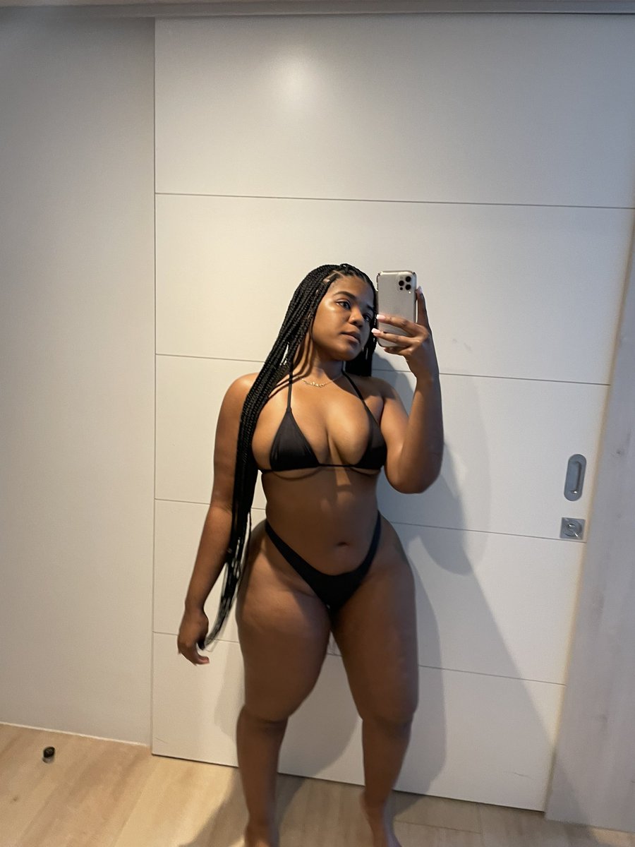 __SidneyBrown's tweet photo. More bikini pics… 🖤 https://t.co/8u13NoaXMD