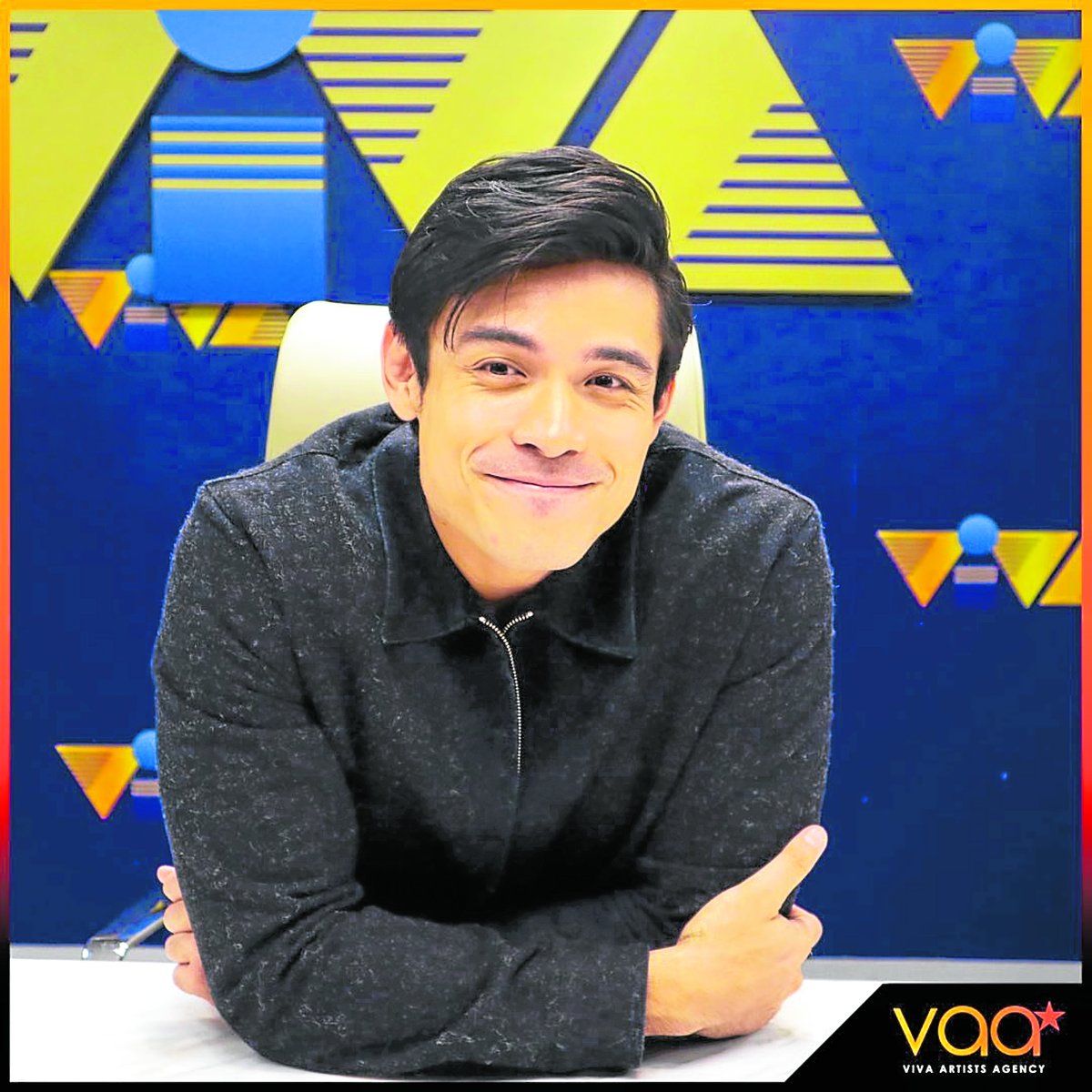 InqEnt's tweet image. Xian Lim on working with different networks: I just want a canvas to paint on

entertainment.inquirer.net/497197/xian-li… 

@InqEnt @XianLimm #samuli #entertainment