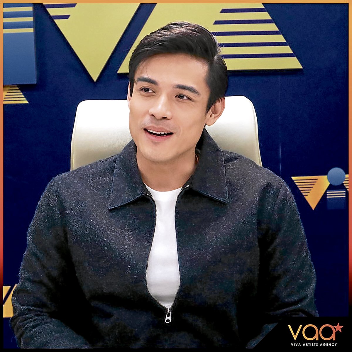 InqEnt's tweet image. Xian Lim on working with different networks: I just want a canvas to paint on

entertainment.inquirer.net/497197/xian-li… 

@InqEnt @XianLimm #samuli #entertainment