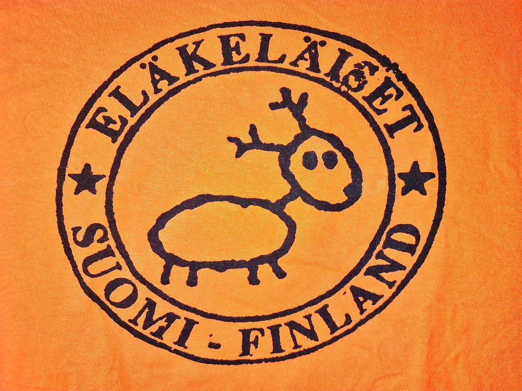 fachheiler's tweet photo. Heute vor 16 Jahren haben wir auf unserer Hochzeitsreise nach der Ankunft mit der Fähre aus Stockholm im Hafen von Turku erstmals finnischen Boden betreten. 😊 Zur Erinnerung an diesen Tag ist das #ShirtDesTages heute #Finnland gewidmet. 🇫🇮 #Eläkeläiset #Humppa #Suomi #Finnweh https://t.co/GRick5zoLl