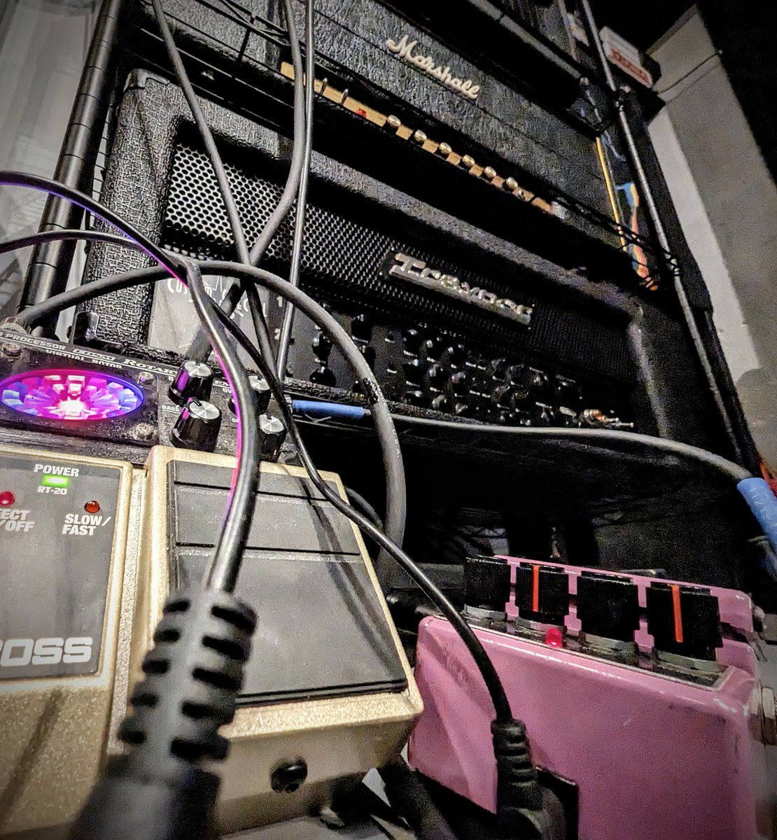 atrocifer's tweet photo. Time to get swirly! 🌀 🐷 New tunes are cooking in the oven at MT Minds Recording Studio 

#Atrocifer #Upcoming #recordingstudio #newmusic #Marshall #Traynor #KustomAmp  #Sunn #bosspedals https://t.co/1XMElfw3h8