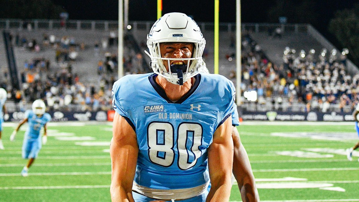 jetsbr12's tweet photo. Com a pick n. 220 no Draft de 2023, New York Jets seleciona Zack Kuntz, TE, Old Dominion.
#Jets #NFL #NFLBrasil #NFLnaESPN #TakeFlight #DraftnaESPN https://t.co/lxSnwrBhKr