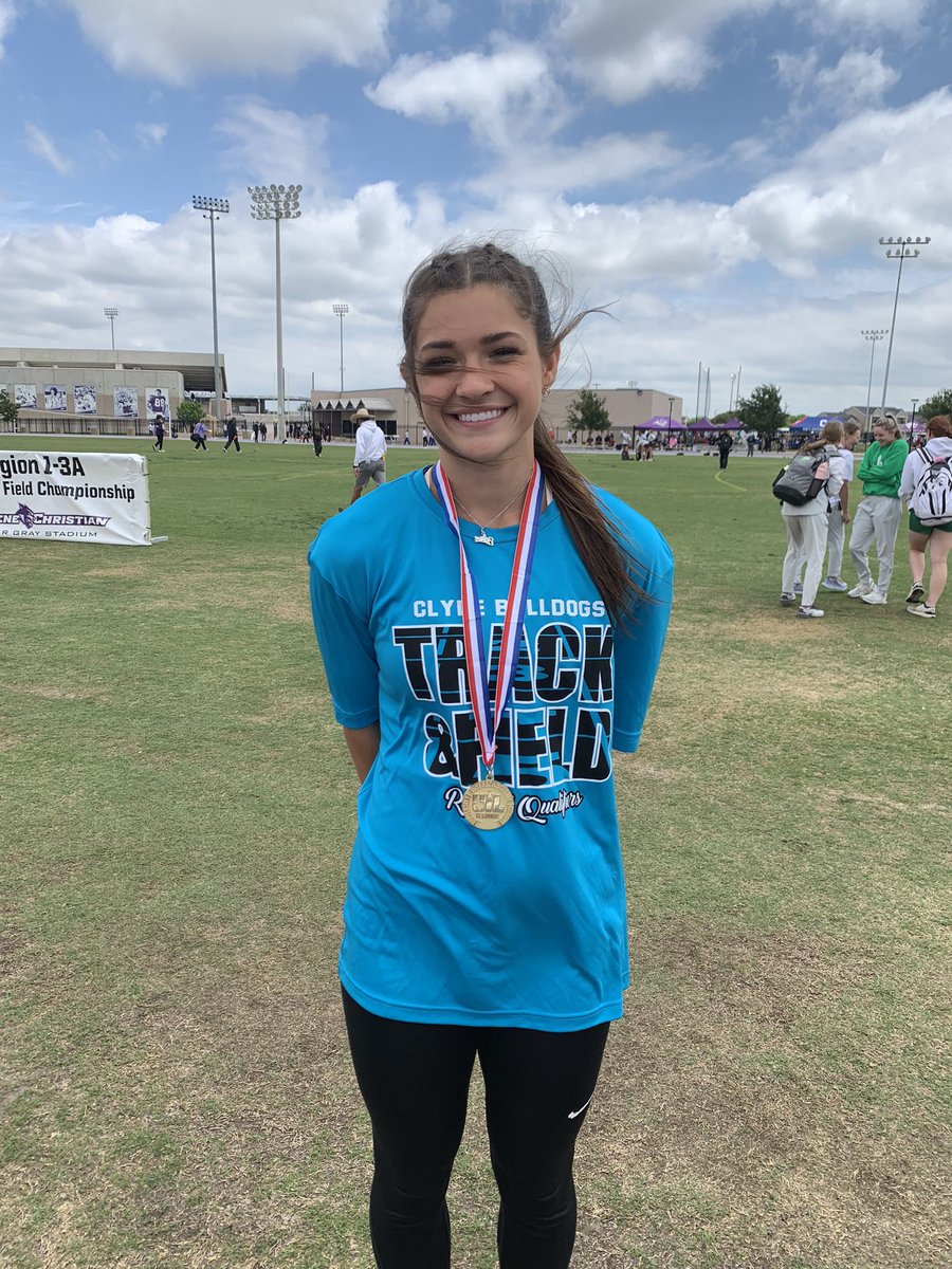 Congratulations <a href="/paytonmarie_17/">payton phillips</a> REGIONAL CHAMP in the long jump and 100hurdles!!