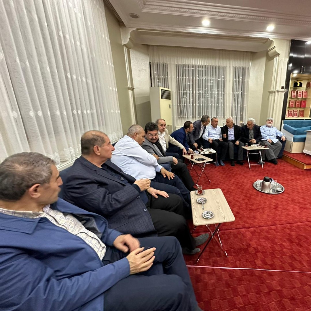 mervangul56's tweet photo. Risalei Nur Meşveret Cemaati'ne ziyarette bulunduk. Bir süre önce yaptıkları basın açıklamasıyla Cumhurbaşkanımız Sn. Recep Tayyip Erdoğan'ı destekleyeceklerini açıklayan gönlü güzel insanlara tek tek şükranlarımı sunuyorum. 

Allah birliğimizi, dirliğimizi daim etsin https://t.co/W20t0q801Z