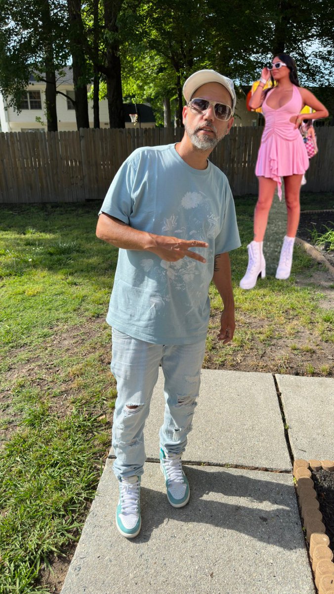 vee_fi's tweet photo. @tweetdeez757 You forgot to mention my fit https://t.co/5N03GGCK3Q