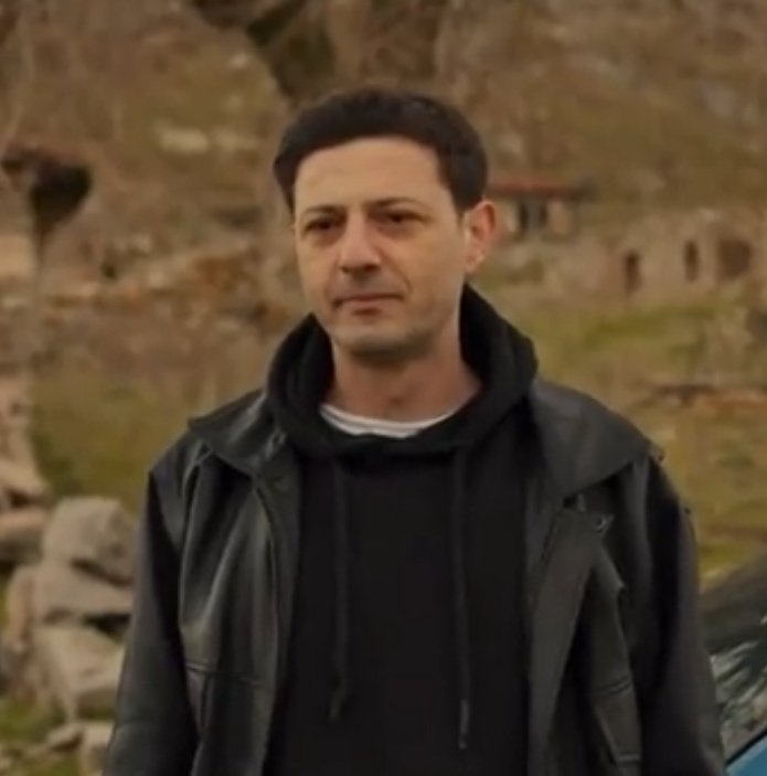 yagmuradamicin's tweet image. şu bakışların altında derin bir şeyler var bunu öyle güzel hissettirdin ki inan ulaş torun 🥹🩷
#inanulaştorun 
#selbar #GönülDağı