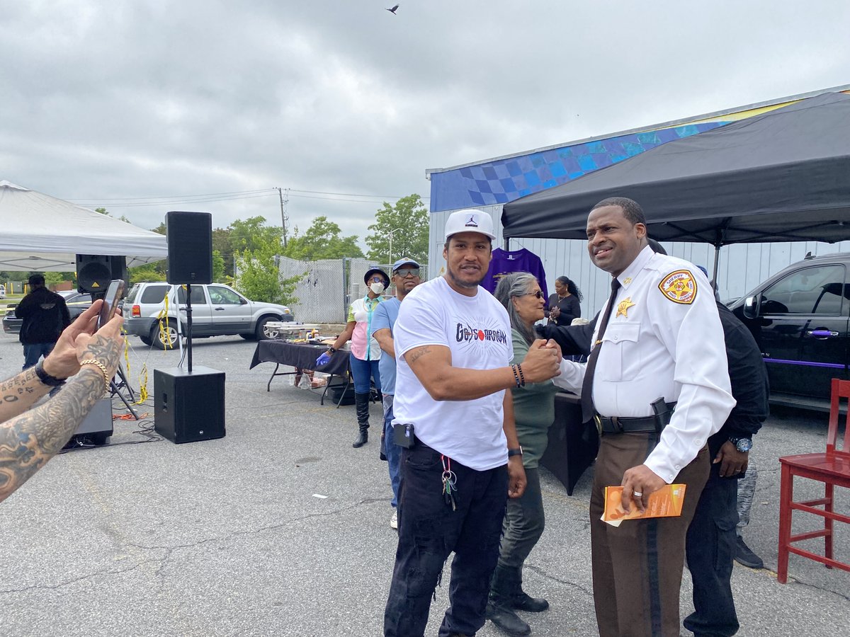 PGSheriff_PIO's tweet photo. heriff Carr was honored to support the 7th DAHIICVF: Stop the Violence, Start the Healing Anniversary. This event brings awareness to the violence in our community and is a reminder that together, we can make a difference. #PGSO https://t.co/Tp5cYkoOKE