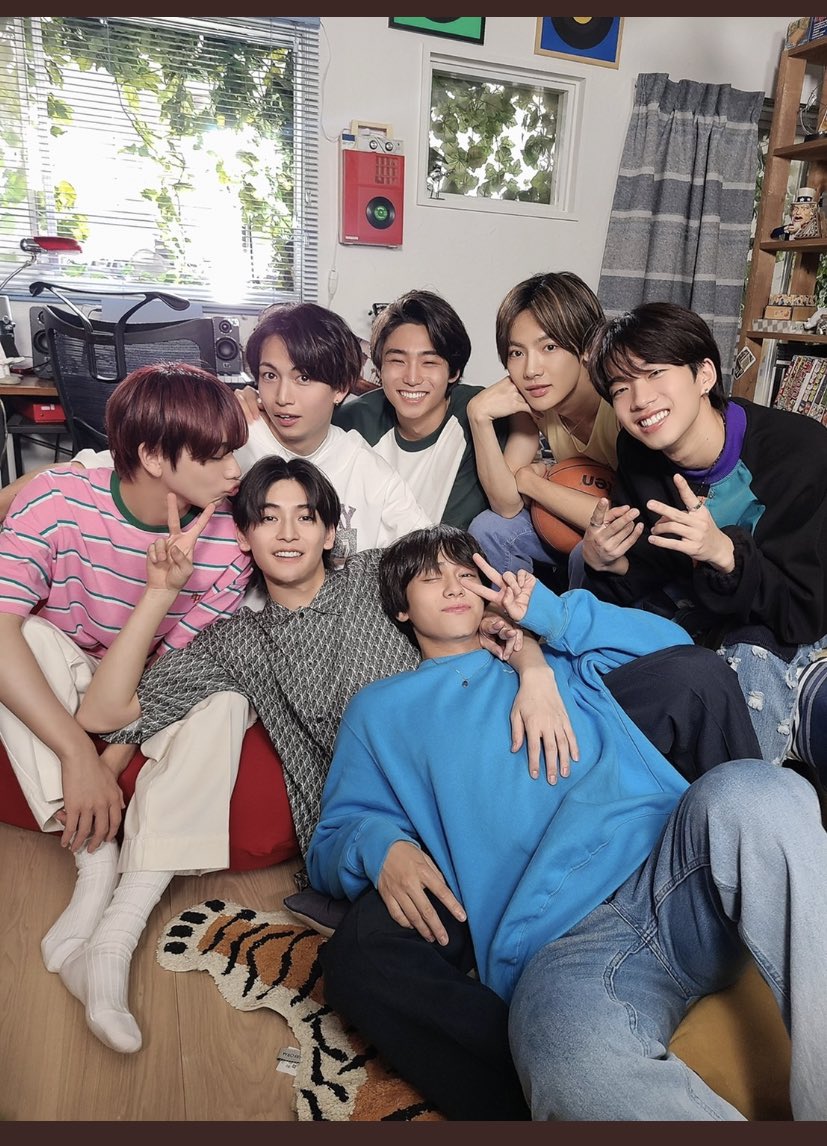 smsst0009's tweet photo. 8LOOM大好き♥️
8LOOMYです😊💐
#高橋文哉くん
#綱啓永くん
 #NOAくん
寄り❤️💙💜だけど、箱推ししてます☺️仲良くなれたら嬉しいです😆🙏 8LOOMはみんな最高最強のグループだから❤️💖💙🤍🧡💜💛 https://t.co/CsIYAWnugv