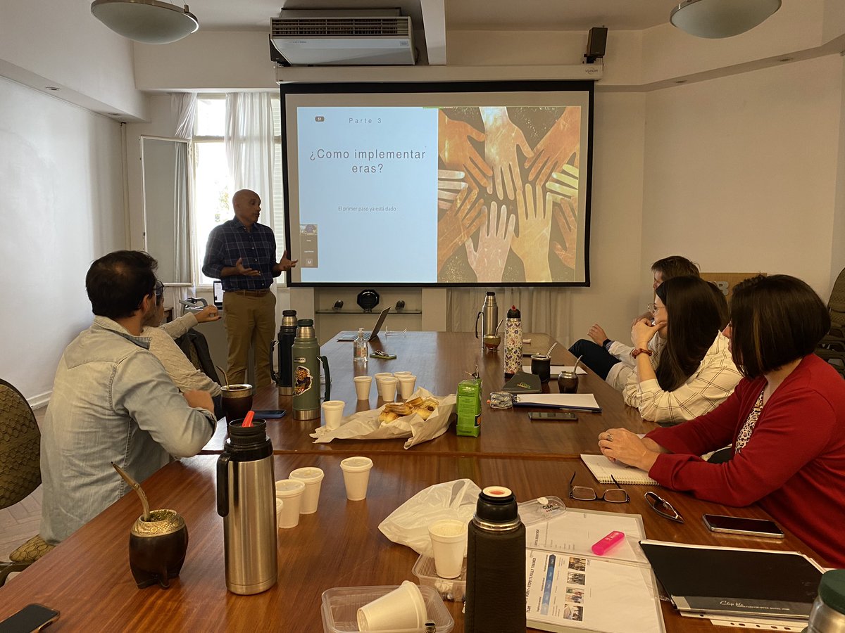 jcpatron's tweet photo. Kickoff in @ERASLATAM @ErasSociety at the @coloproctobrit @Htal_Britanico 🇦🇷 💪💪 thanks @mviolam and the all team from @MedicaUruguaya 🇺🇾 @hernanruizMD https://t.co/zqFain6ai7